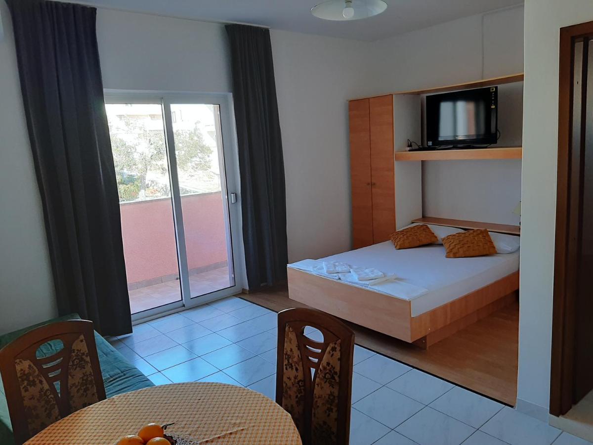 Apartments Ljulj Trogir Eksteriør bilde
